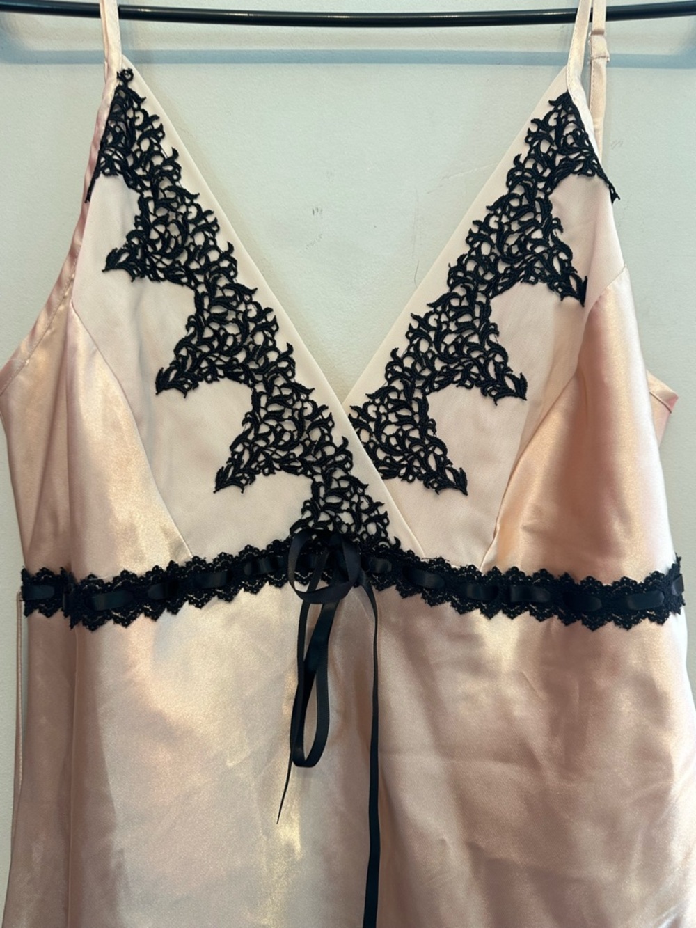 Vintage Y2K Era Delicates Blush Slip Dress with Black Lace Trim Size Medium - Picture 6 of 6